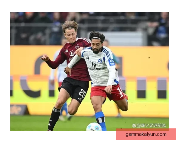 德甲前六强争夺战加剧，豪门竞争愈发激烈，积分领先的球队表现亮眼。